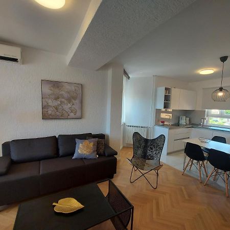 Apartments Fugosic Пунат Экстерьер фото