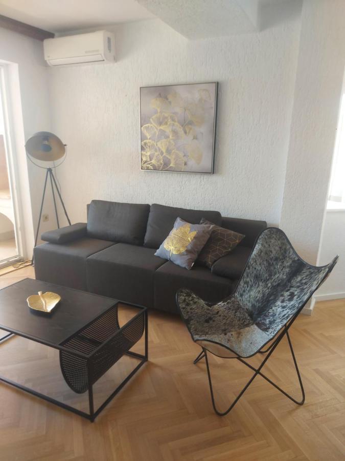 Apartments Fugosic Пунат Экстерьер фото