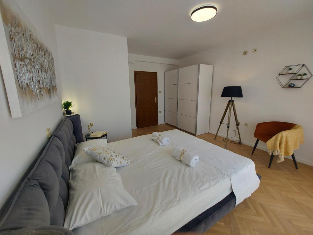 Apartments Fugosic Пунат Экстерьер фото
