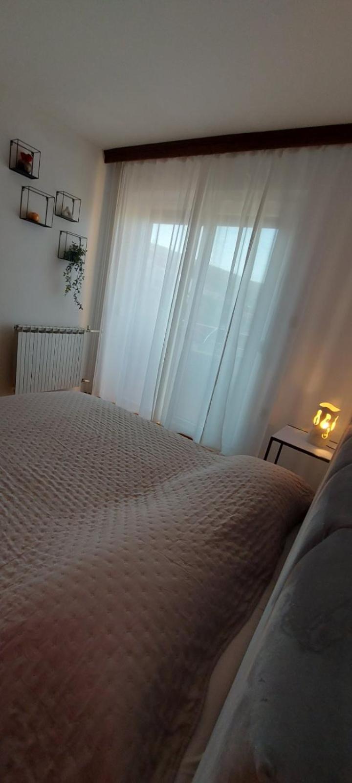 Apartments Fugosic Пунат Экстерьер фото
